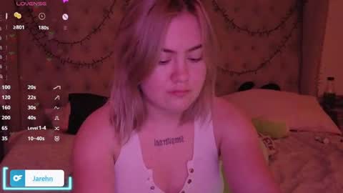 Jaren online show from 09/18/25, 08:05