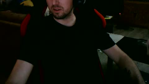 Snapshot of jarllaxle chatting on 11/16/25, 04:40 jarllaxle online show from 11/16/25, 04:40