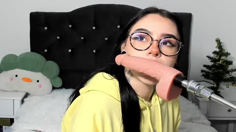 Snapshot of jas_miin chatting on 12/20/24, 03:47 Maria online show from 12/20/24, 03:47