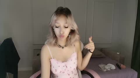 Snapshot of jasmilee chatting on 05/23/26, 01:26 Jasmine online show from 05/23/26, 01:26