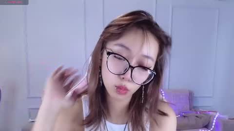 Snapshot of jasmilee chatting on 06/22/26, 01:41 Jasmine online show from 06/22/26, 01:41