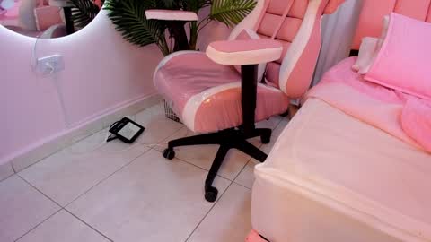 Snapshot of jasmin_evano29 chatting on 01/29/25, 07:57 online show from 01/29/25, 07:57