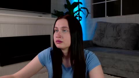 Snapshot of jasmin_omg chatting on 03/17/26, 09:18 Jasmin online show from 03/17/26, 09:18