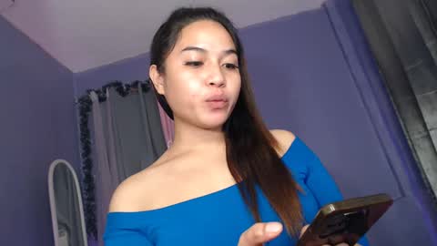 Snapshot of jasmine_arousal chatting on 12/17/24, 06:45 JASMINE online show from 12/17/24, 06:45