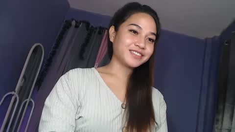 Snapshot of jasmine_arousal chatting on 12/23/24, 03:18 JASMINE online show from 12/23/24, 03:18