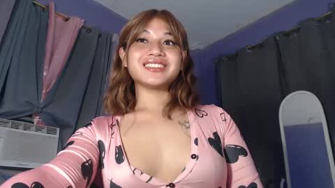 Snapshot of jasmine_arousal chatting on 03/02/25, 01:16 JASMINE online show from 03/02/25, 01:16