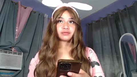 Snapshot of jasmine_arousal chatting on 03/10/25, 04:28 JASMINE online show from 03/10/25, 04:28