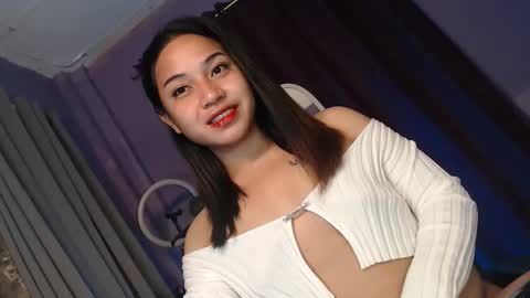 Snapshot of jasmine_arousal chatting on 09/16/25, 01:06 JASMINE online show from 09/16/25, 01:06