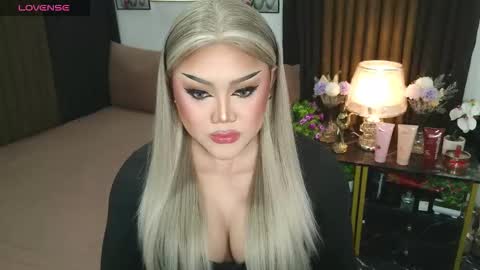 Snapshot of jasmine_brandy chatting on 09/10/25, 02:22 Jasmine Brandy online show from 09/10/25, 02:22