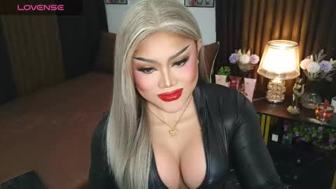 Snapshot of jasmine_brandy chatting on 10/08/25, 11:13 Jasmine Brandy online show from 10/08/25, 11:13