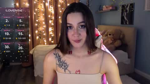 Snapshot of jasmine_doll_ chatting on 02/16/25, 04:42 Jasmine online show from 02/16/25, 04:42