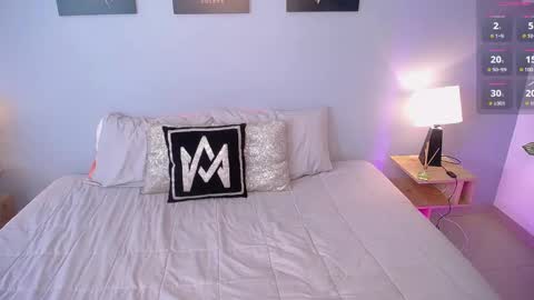 Instagram jasminecampbell1  online show from 02/04/25, 08:38