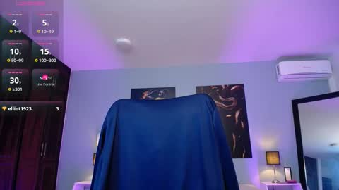 Instagram jasminecampbell1  online show from 10/11/25, 08:29