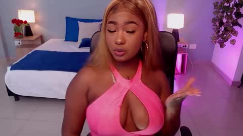 Instagram jasminecampbell1  online show from 11/28/25, 09:06