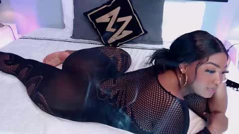 Snapshot of jasminecampbell chatting on 03/26/26, 06:35 Instagram jasminecampbell1 online show from 03/26/26, 06:35