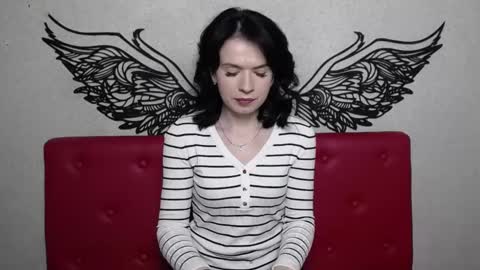 JasmineKouch online show from 01/27/25, 09:22