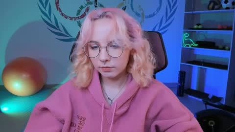 Snapshot of jasminemilko chatting on 02/07/25, 05:20 Jasmine online show from 02/07/25, 05:20