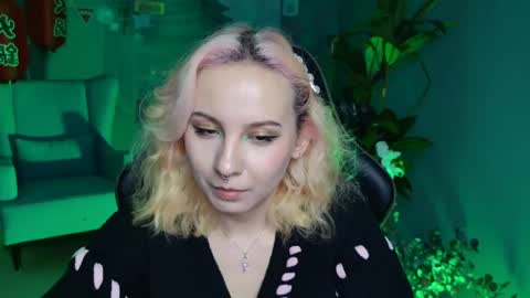 Snapshot of jasminemilko chatting on 02/13/25, 11:28 Jasmine online show from 02/13/25, 11:28