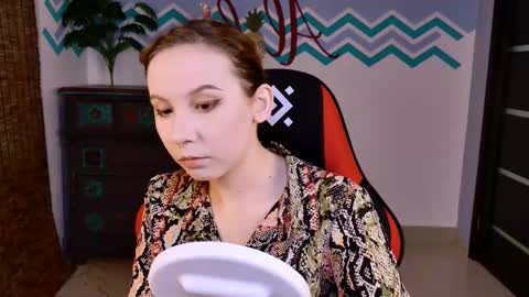 Snapshot of jasminemilko chatting on 10/21/25, 05:19 Jasmine online show from 10/21/25, 05:19