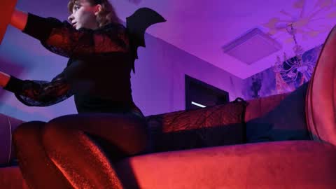 Snapshot of jasminemilko chatting on 10/31/25, 05:19 Jasmine online show from 10/31/25, 05:19