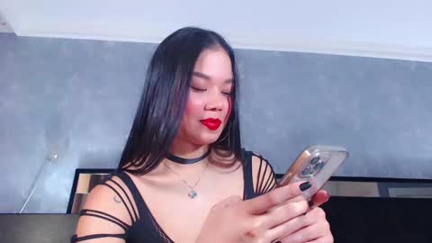 Snapshot of jasminemoore chatting on 02/16/25, 05:15 Jazmin online show from 02/16/25, 05:15