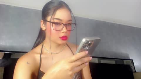 Snapshot of jasminemoore chatting on 09/12/25, 09:15 Jazmin online show from 09/12/25, 09:15