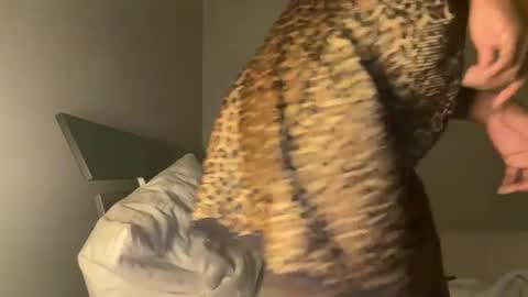 Snapshot of jasminesun12 chatting on 09/10/25, 05:40 jasminesun12 online show from 09/10/25, 05:40