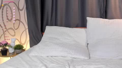 Snapshot of jasminetoy chatting on 03/07/25, 10:10 Kiki online show from 03/07/25, 10:10