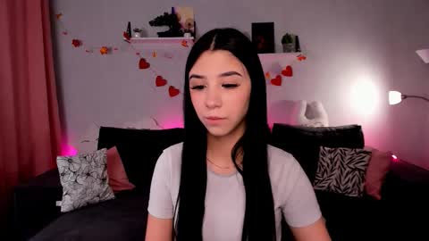 Snapshot of jasminharris chatting on 11/08/25, 02:23 Jasmin online show from 11/08/25, 02:23