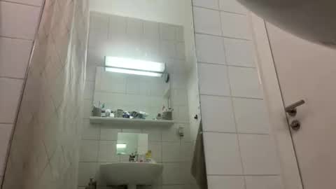 jason283914 online show from 10/16/25, 05:30