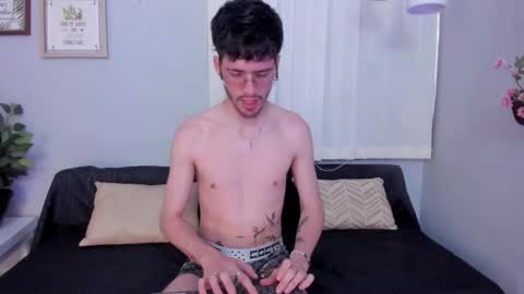 Snapshot of jason_23__ chatting on 03/29/26, 01:33 Jason Briian online show from 03/29/26, 01:33