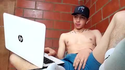 Snapshot of jason_bless1 chatting on 11/09/25, 12:58 JASON BLESS1 online show from 11/09/25, 12:58