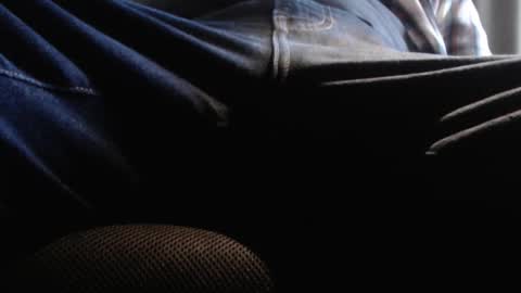 Snapshot of jasonholly chatting on 01/13/26, 04:12 Benedick Cumbersnatch online show from 01/13/26, 04:12