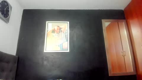 Snapshot of jasonmartiinez chatting on 11/10/25, 03:33 online show from 11/10/25, 03:33