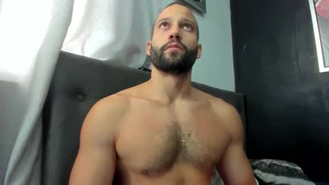 Snapshot of jasonmartiinez chatting on 11/15/25, 03:19 online show from 11/15/25, 03:19