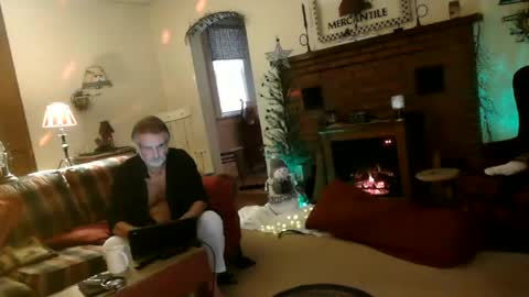 Snapshot of jasonreloaded694u chatting on 12/21/24, 07:49 Jason online show from 12/21/24, 07:49