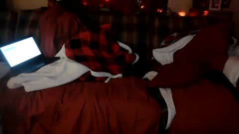 Snapshot of jasonreloaded694u chatting on 01/05/25, 12:53 Jason online show from 01/05/25, 12:53