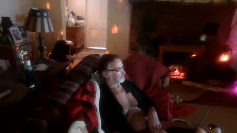 Snapshot of jasonreloaded694u chatting on 01/07/25, 04:37 Jason online show from 01/07/25, 04:37