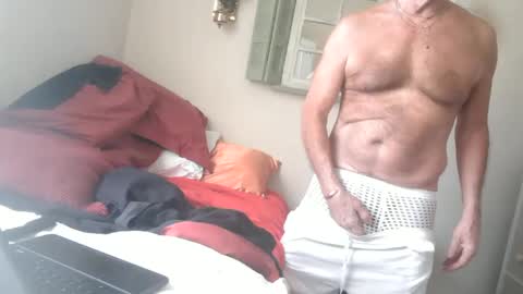 Snapshot of jasonreloaded694u chatting on 01/17/25, 08:22 Jason online show from 01/17/25, 08:22