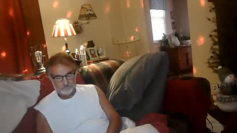 Snapshot of jasonreloaded694u chatting on 01/25/25, 09:35 Jason online show from 01/25/25, 09:35