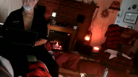 Snapshot of jasonreloaded694u chatting on 03/02/25, 04:10 Jason online show from 03/02/25, 04:10