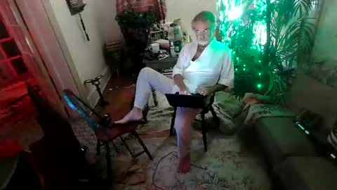 Snapshot of jasonreloaded694u chatting on 09/20/25, 08:26 Jason online show from 09/20/25, 08:26