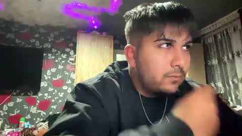 Snapshot of jasonsua21 chatting on 11/17/25, 04:24 jasonsua21 online show from 11/17/25, 04:24