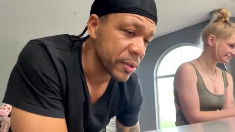 Snapshot of jasonsweets chatting on 03/22/26, 01:20 Jason Sweets online show from 03/22/26, 01:20