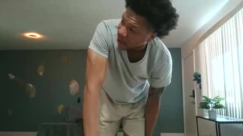 Snapshot of jasonsweets chatting on 04/15/26, 09:37 Jason Sweets online show from 04/15/26, 09:37