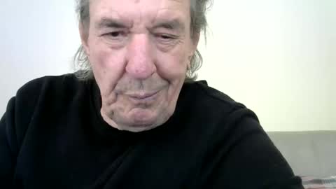 Snapshot of jaspal55 chatting on 11/18/25, 12:31 jaspal55 online show from 11/18/25, 12:31