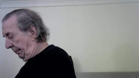 Snapshot of jaspal55 chatting on 11/26/25, 12:17 jaspal55 online show from 11/26/25, 12:17