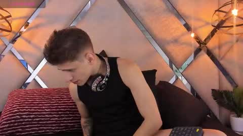 Snapshot of jasper__jones chatting on 03/10/26, 02:55 JASPER JONES online show from 03/10/26, 02:55