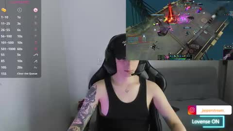 Snapshot of jasper__thompson chatting on 01/07/25, 12:24 jasper__thompson online show from 01/07/25, 12:24