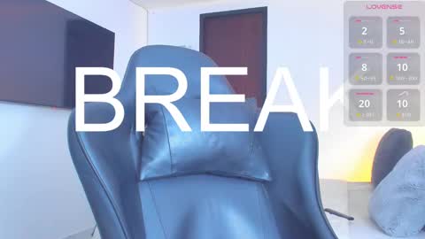 JBrooksXx online show from 11/09/25, 06:39